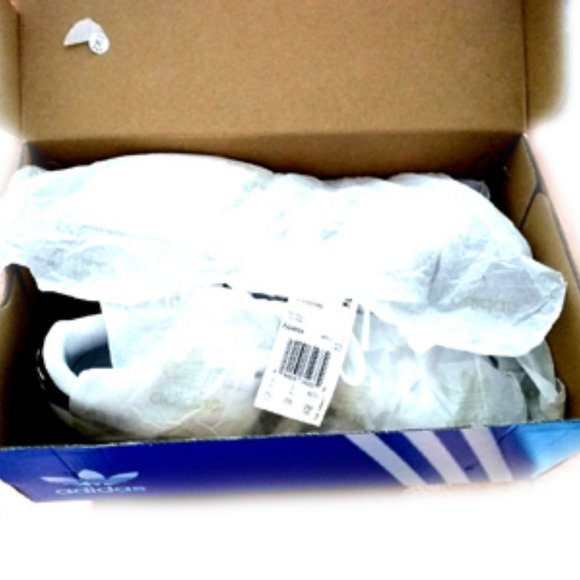 New Women's Adidas Superstar Genuine Leather Fashionable Sneakers/Athletic/Tenni - Picture 3 of 14